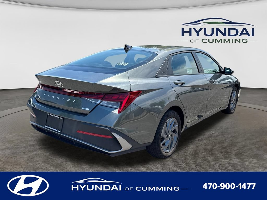 Certified 2025 Hyundai Elantra Hybrid FWD image 8