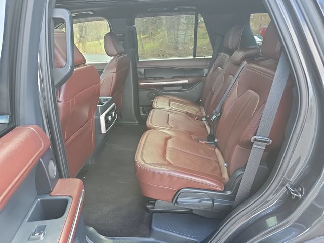 Used 2022 Ford Expedition Limited AWD/4WD image 19