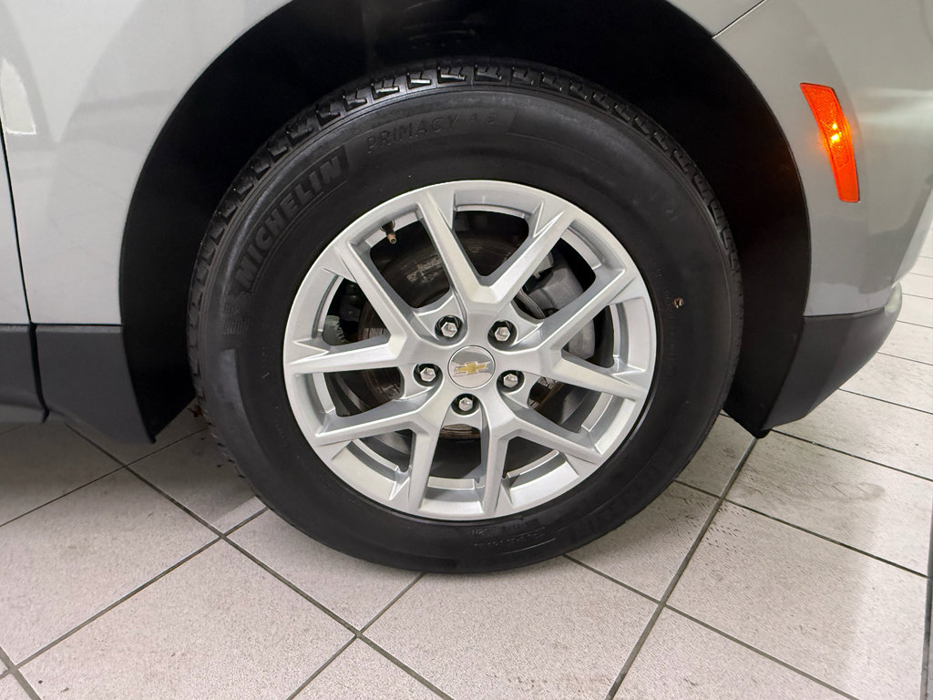 Certified 2024 Chevrolet Equinox LT w/ LPO, Floor Liner Package FWD image 15