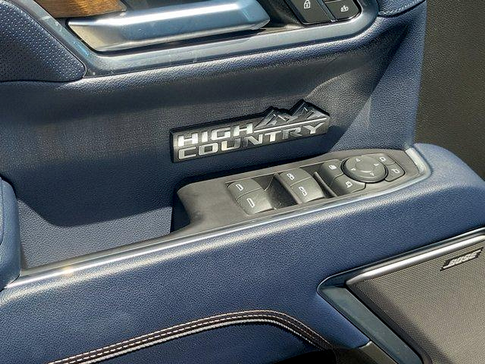 Used 2022 Chevrolet Silverado 1500 High Country RWD image 19