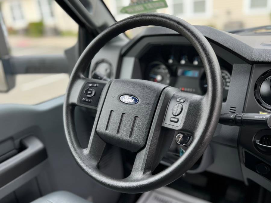 Used 2019 Ford F750 2WD Regular Cab Super Duty image 16