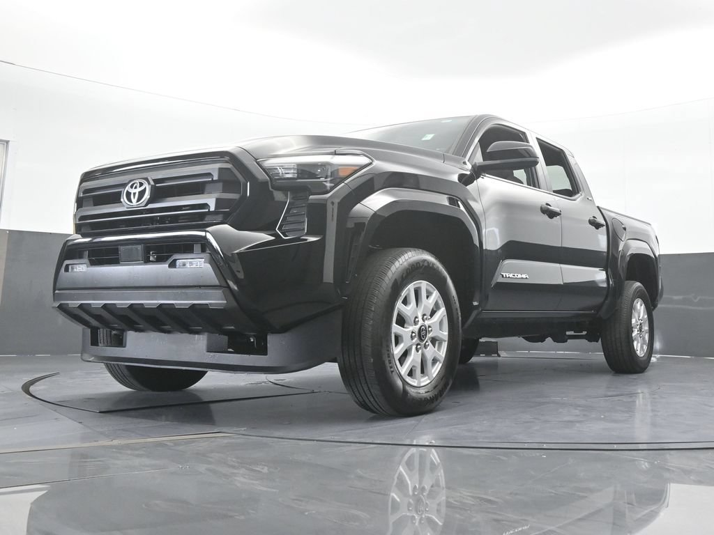 Used 2025 Toyota Tacoma SR5 RWD image 49