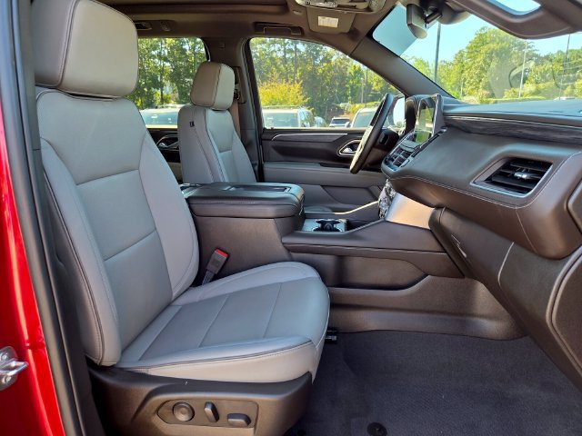 Used 2024 GMC Yukon SLT w/ SLT Premium Package RWD image 22