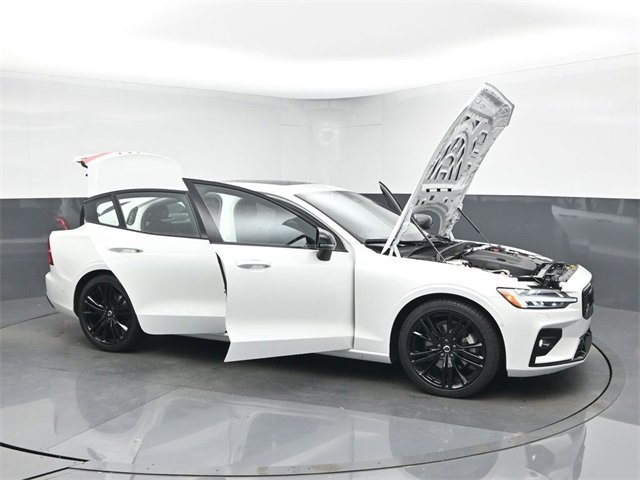 Used 2023 Volvo S60 B5 Plus w/ Climate Package image 44