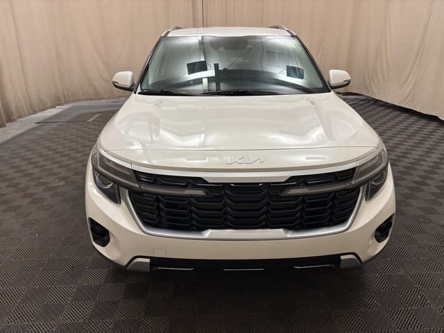 Certified 2024 Kia Seltos S image 2