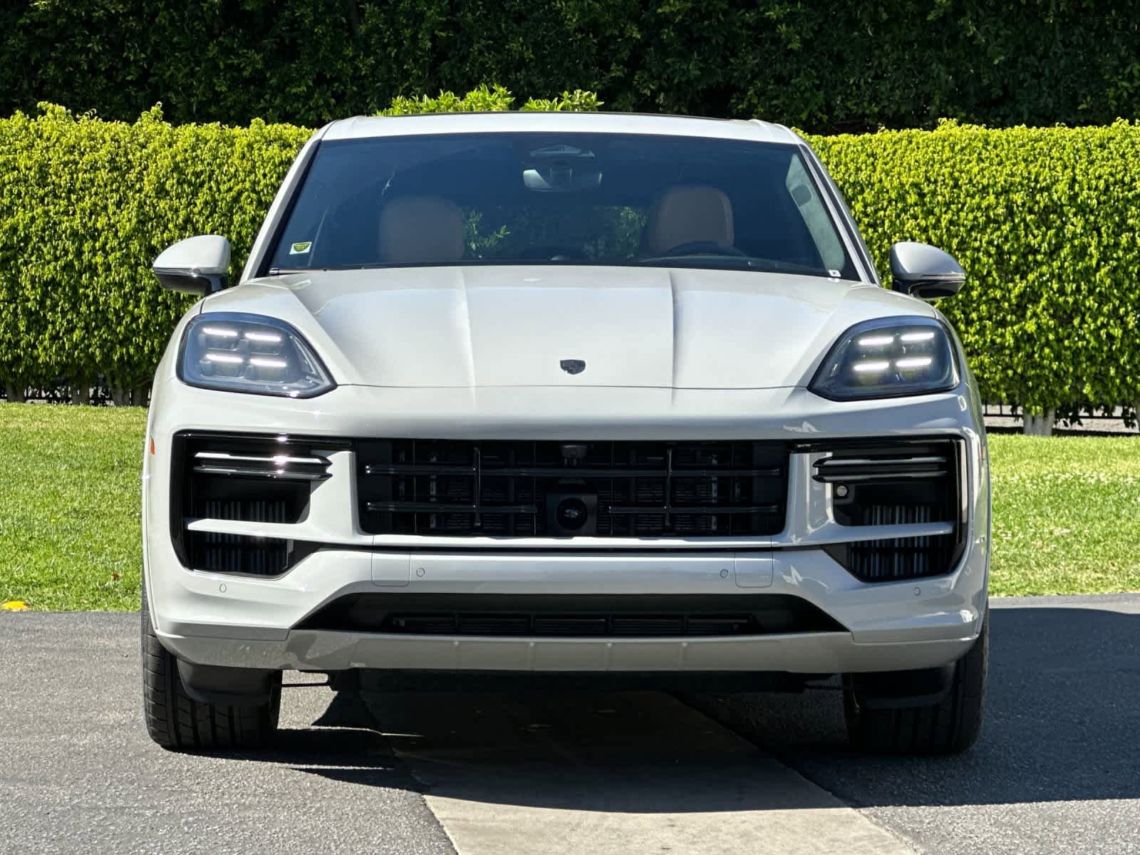 New 2026 Porsche Cayenne Turbo AWD/4WD image 11