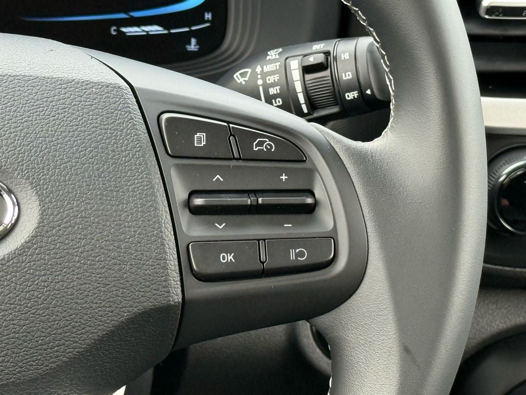 New 2026 Hyundai Venue SEL FWD image 19