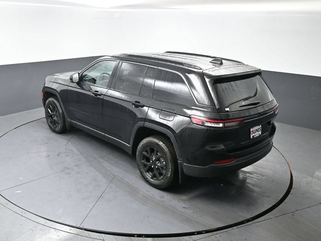 New 2026 Jeep Grand Cherokee Altitude AWD/4WD image 35