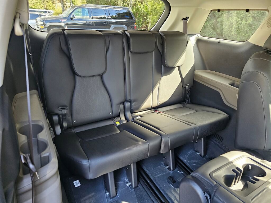 New 2026 Kia Carnival EX image 28