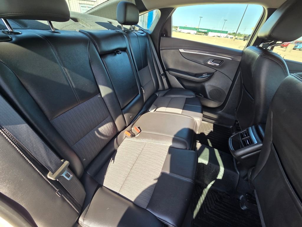 Used 2020 Chevrolet Impala LT image 30