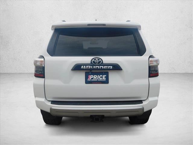Used 2017 Toyota 4Runner TRD Off-Road Premium AWD/4WD image 12