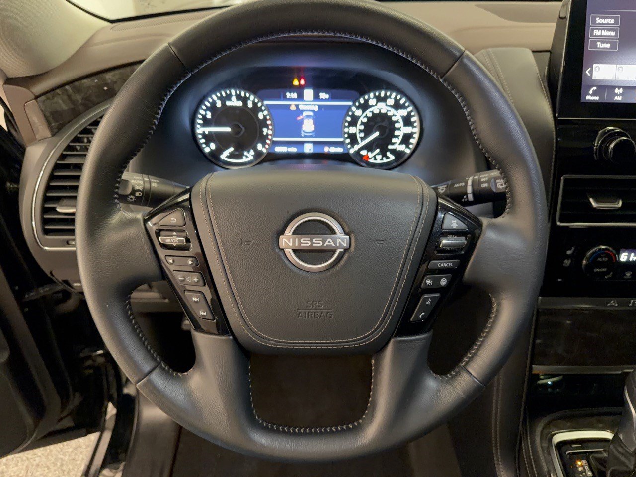 Used 2021 Nissan Armada Platinum w/ Captain's Chairs Package RWD image 10