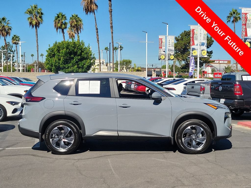 Used 2026 Nissan Rogue SV FWD image 31