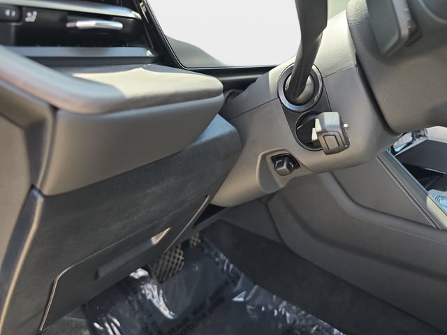 Used 2025 Audi Q5 Premium w/ Convenience Package AWD/4WD image 29