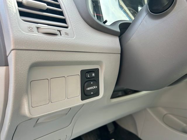 Used 2009 Toyota Corolla LE image 26