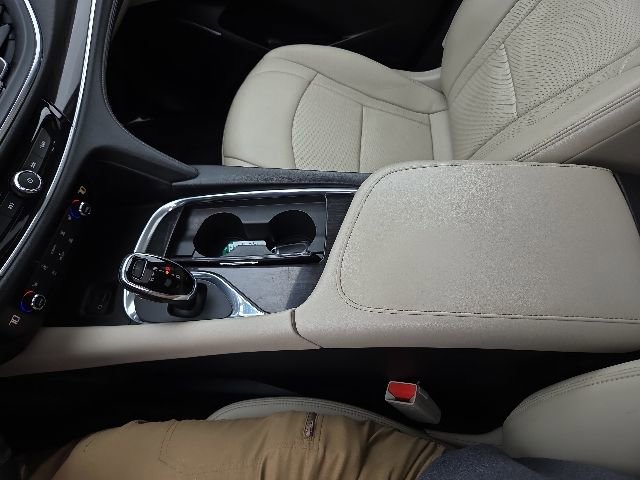 Used 2020 Buick Enclave Essence FWD image 62