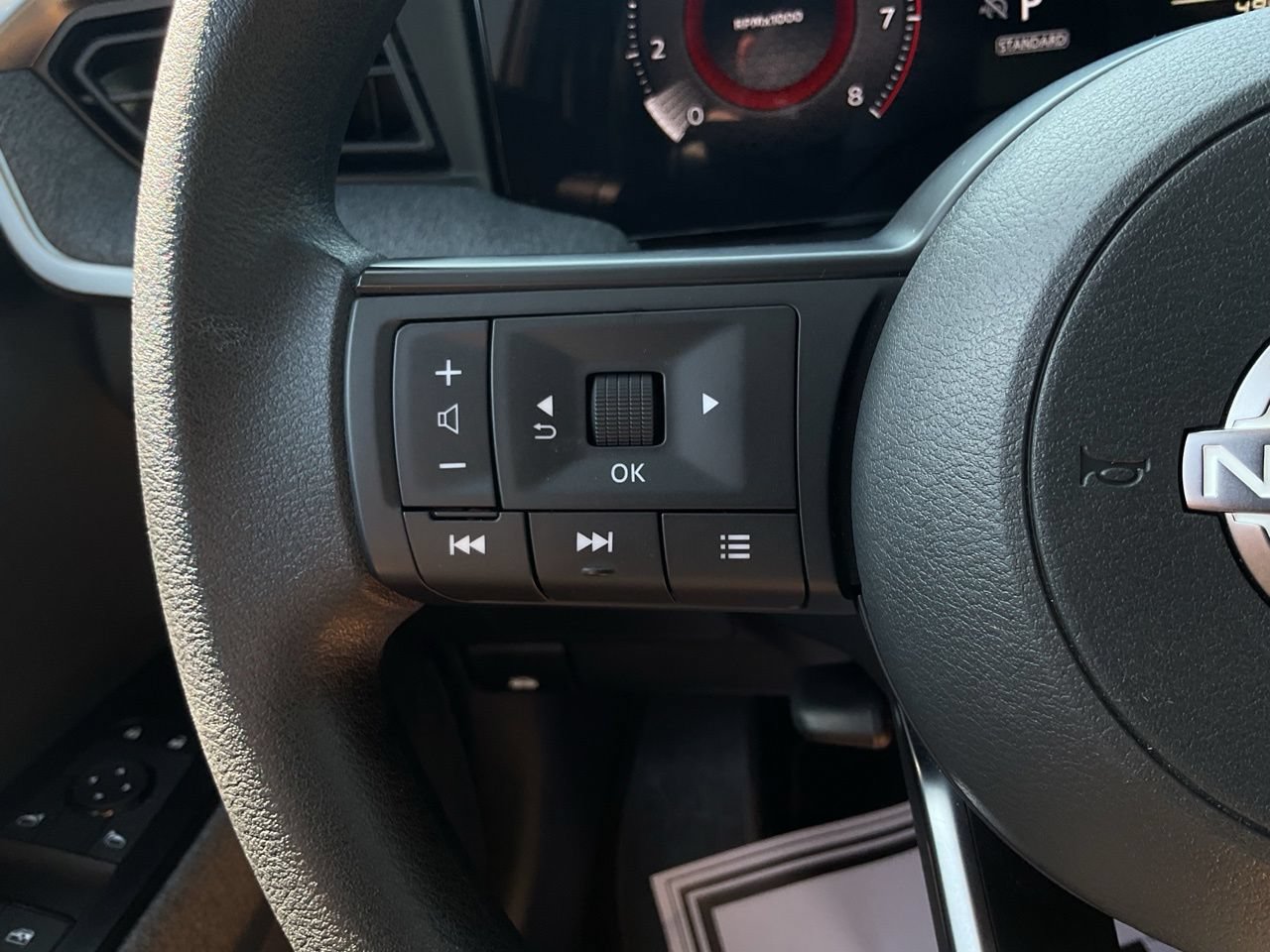 Certified 2026 Nissan Kicks SV FWD image 32