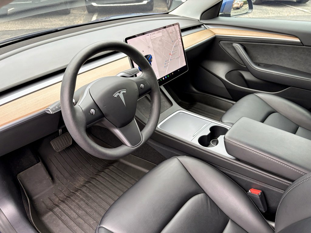 Used 2021 Tesla Model 3 Standard Range Plus image 18