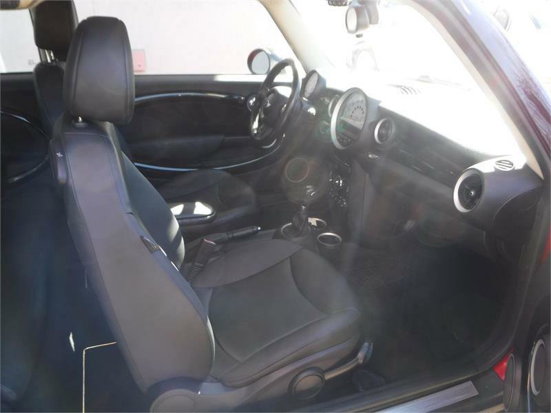Used 2012 MINI Cooper Clubman image 4
