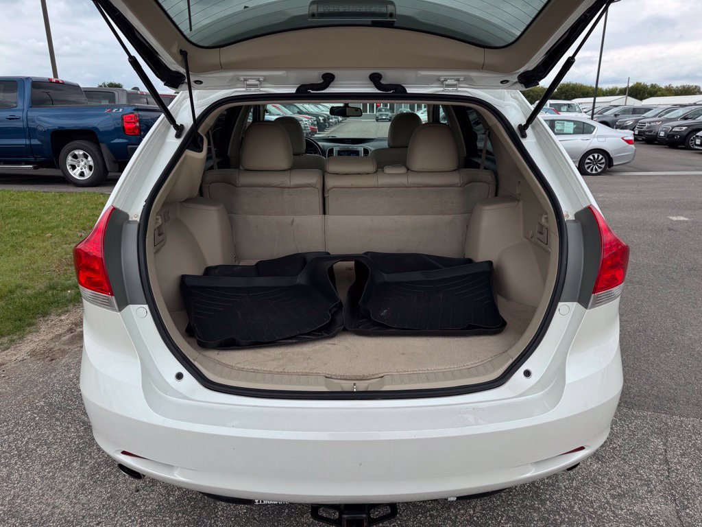 Used 2011 Toyota Venza AWD w/ Premium Pkg #2 image 41