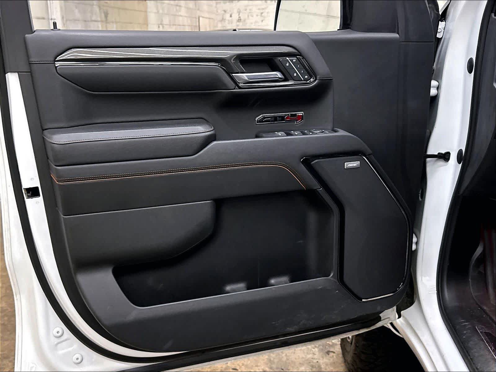 Used 2023 GMC Sierra 1500 AT4 w/ AT4 Premium Package AWD/4WD image 26