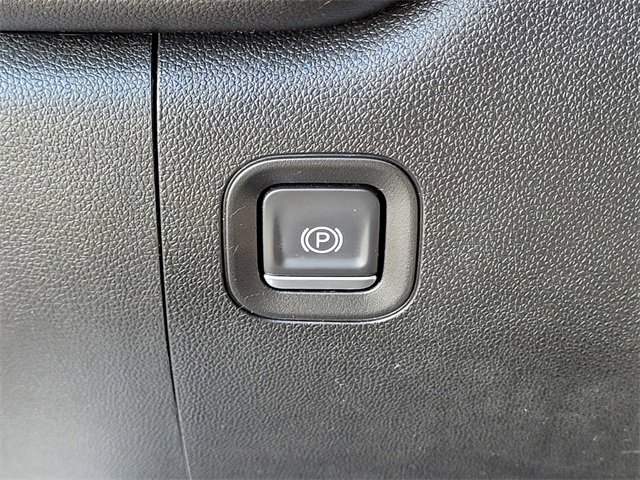 Used 2022 Chevrolet Silverado 1500 Custom w/ Rally Edition image 16