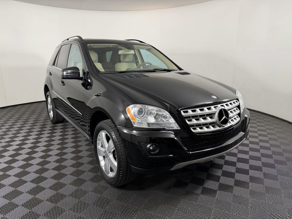 Used 2011 Mercedes-Benz ML 350 4MATIC image 3