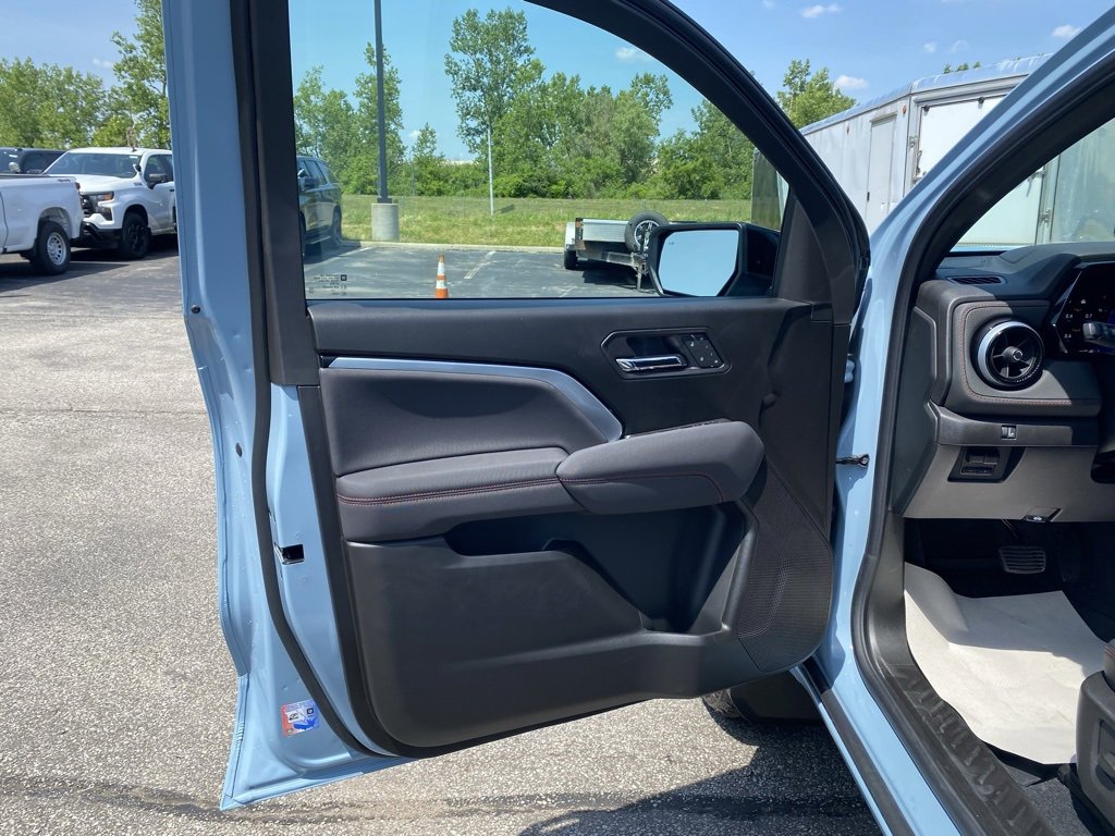 New 2025 Chevrolet Colorado Z71 w/ Z71 Convenience Package 2 image 9