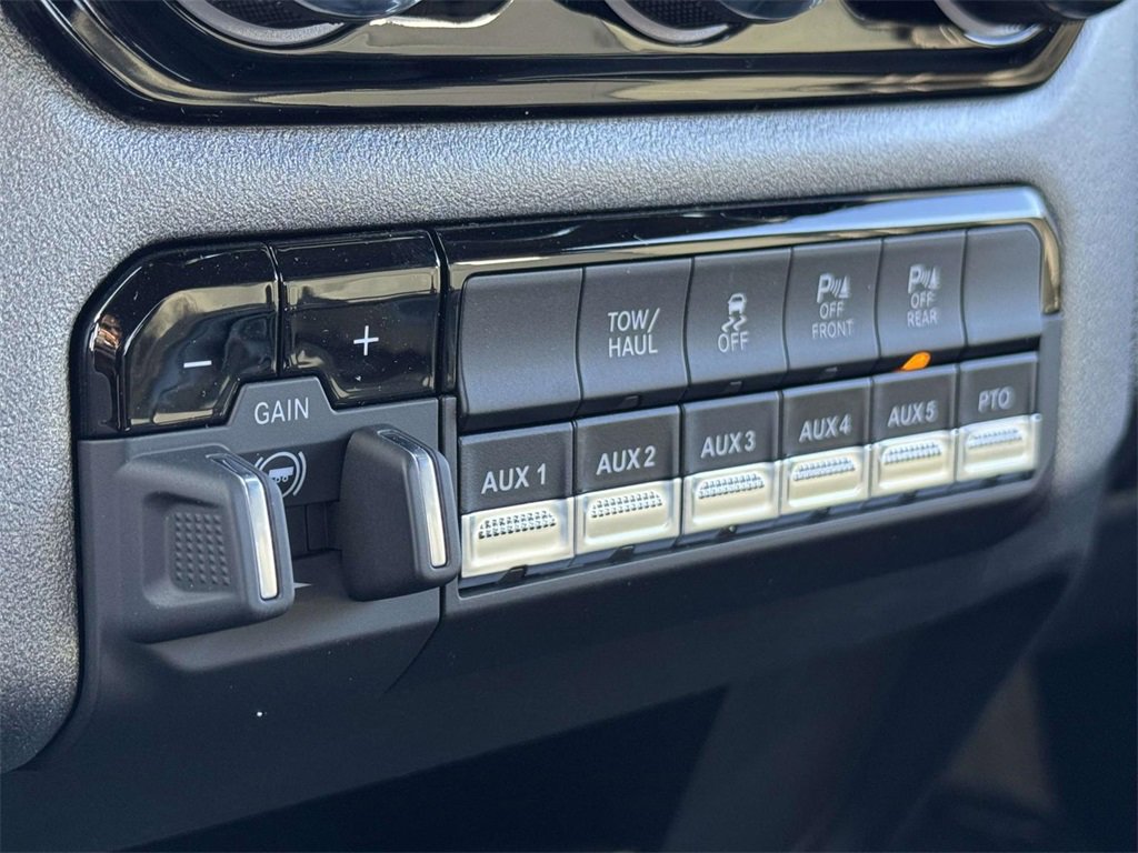 New 2026 RAM 3500 Tradesman image 18