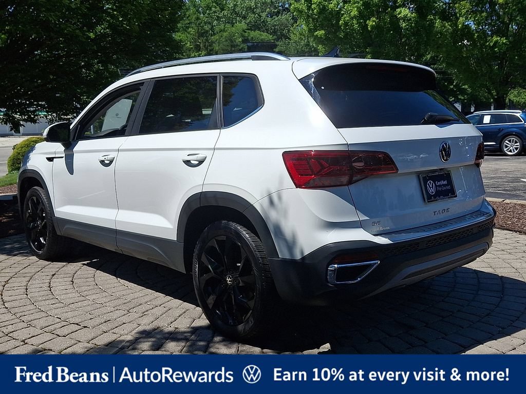 Certified 2023 Volkswagen Taos SE w/ Black Wheel Package FWD image 5