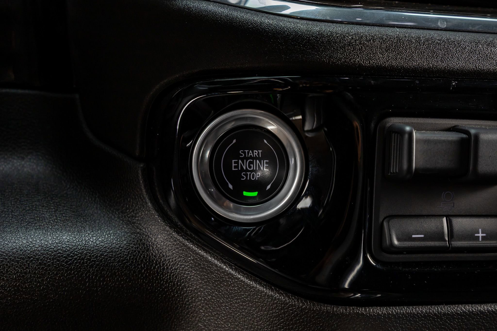 Used 2024 Chevrolet Silverado 2500 LTZ w/ LTZ Plus Package image 23