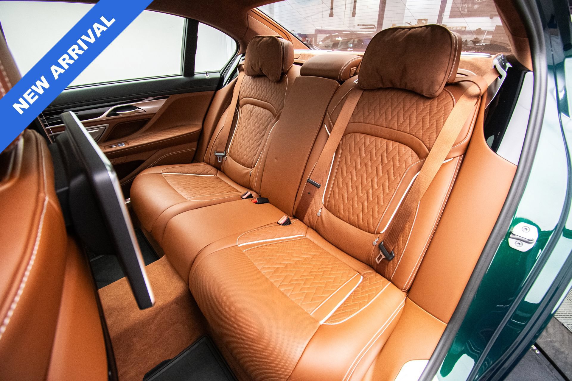 Used 2022 BMW ALPINA B7 xDrive w/ Luxury Rear Seating Package AWD/4WD image 25