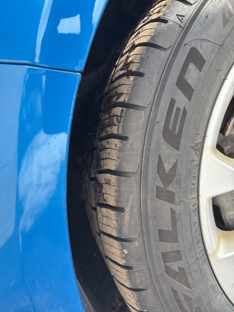 Used 2020 Ford Fusion SE image 2