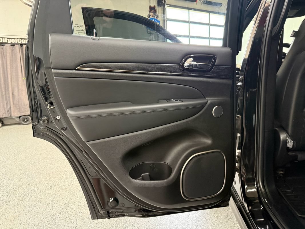 Used 2020 Jeep Grand Cherokee High Altitude AWD/4WD image 12