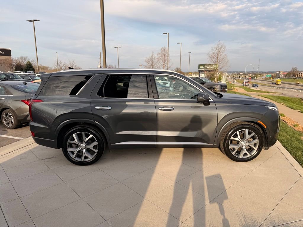 Used 2021 Hyundai Palisade Limited image 11