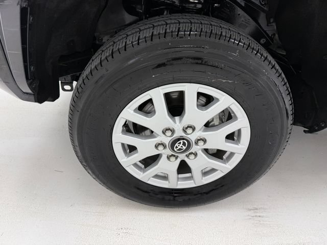 Used 2026 Toyota Tacoma SR5 AWD/4WD image 7