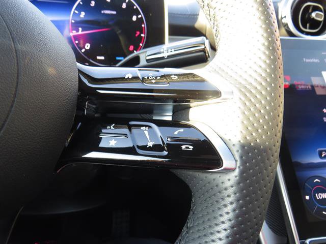 Used 2025 Mercedes-Benz C 300 4MATIC Sedan image 17