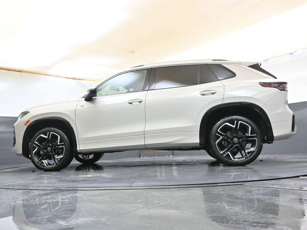 New 2026 Volkswagen Tiguan SEL R-Line image 40