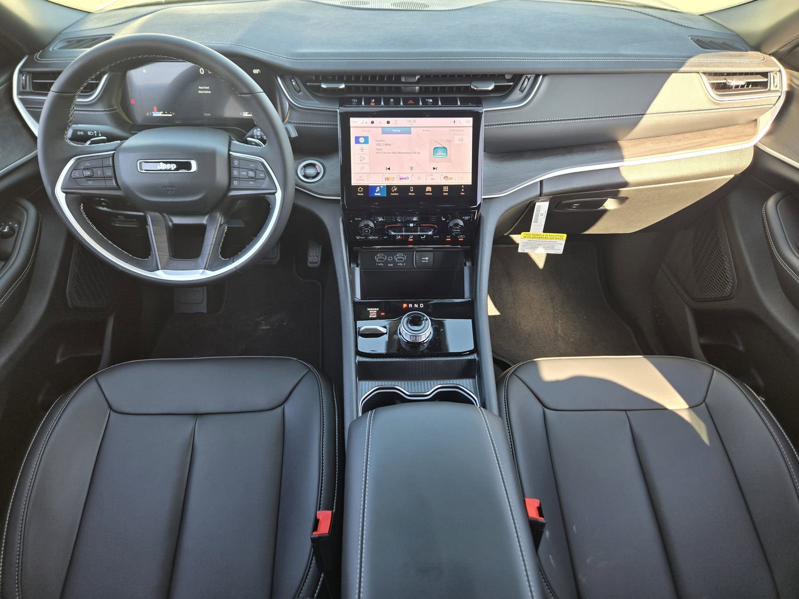 New 2025 Jeep Grand Cherokee Limited w/ Black Appearance Package image 20