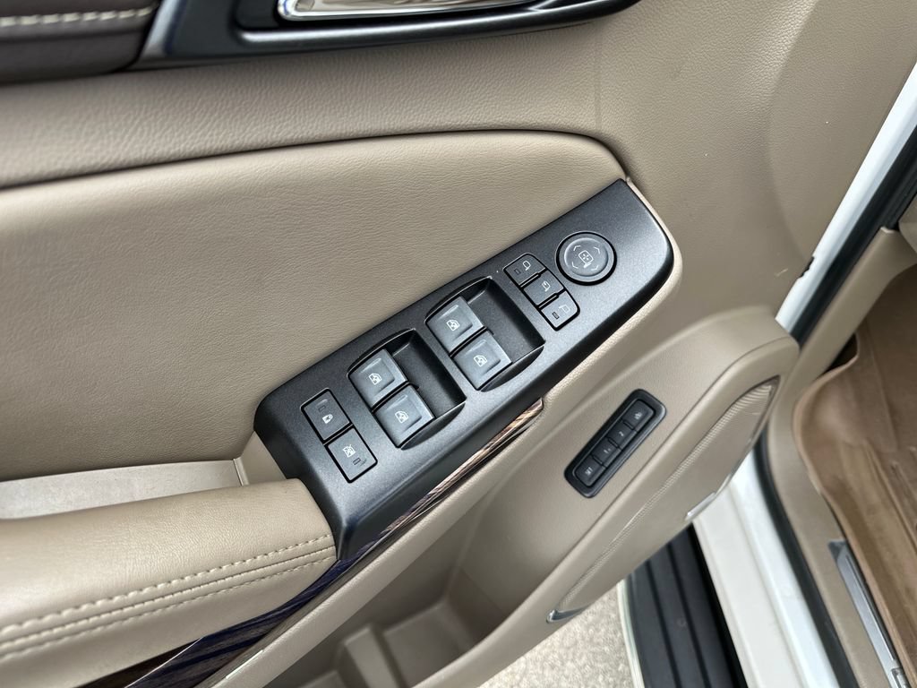 Used 2020 GMC Yukon XL SLT w/ Premium Edition RWD image 22