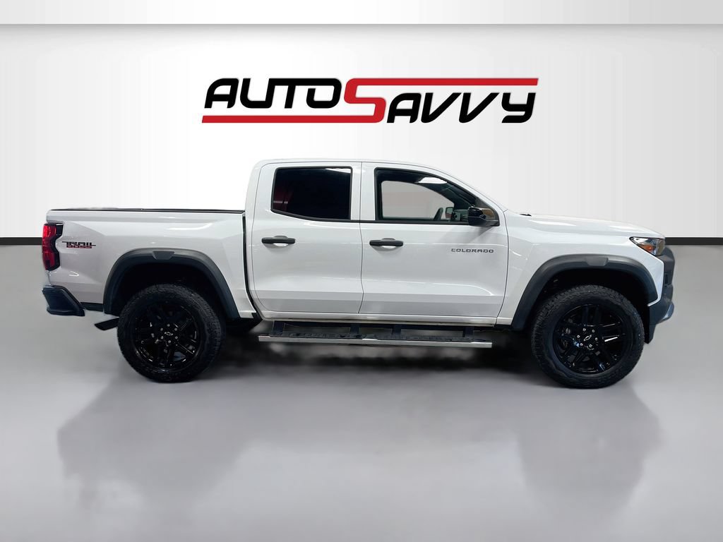 Used 2024 Chevrolet Colorado Trail Boss w/ Advanced Trailering Package AWD/4WD image 8