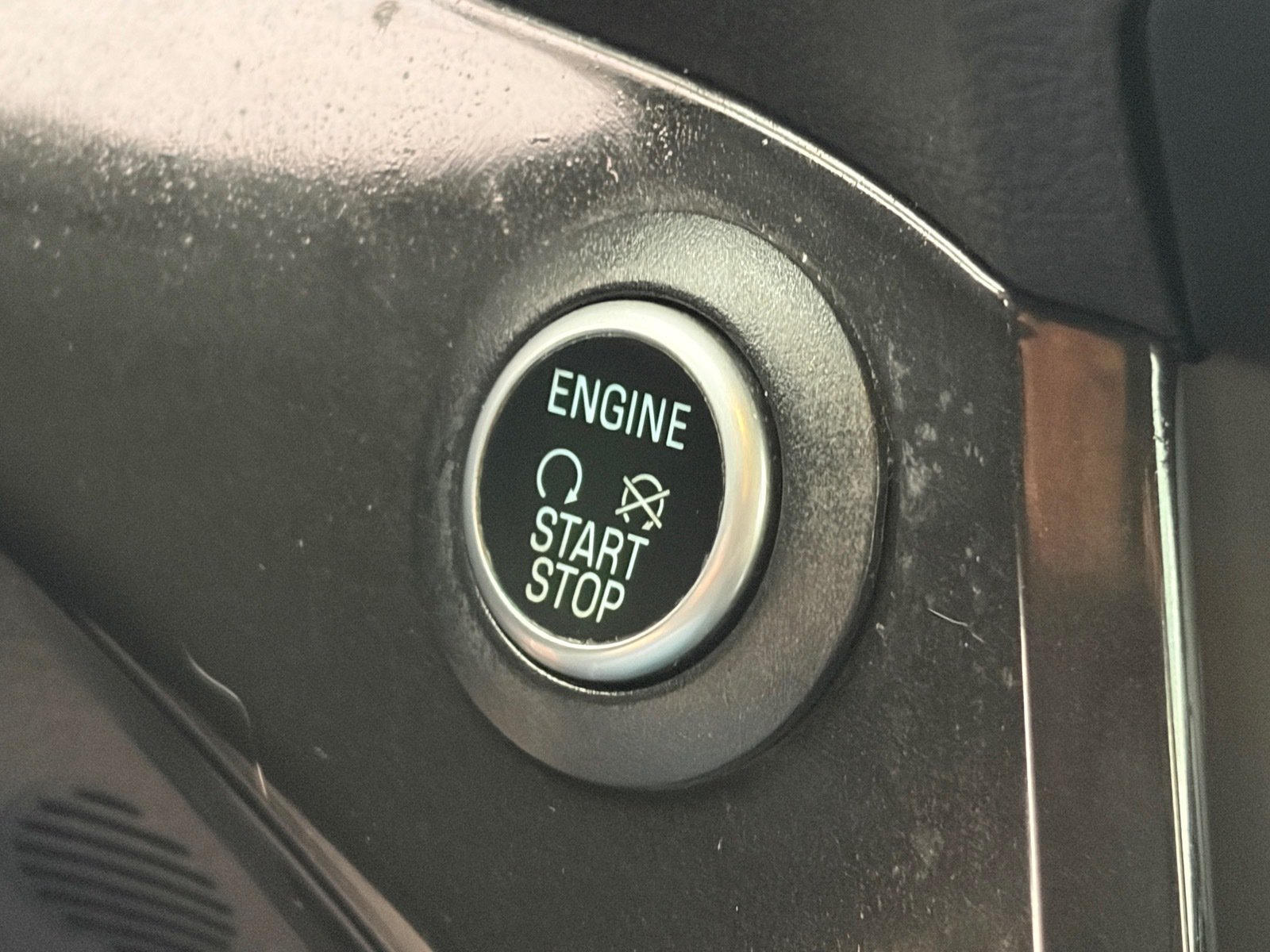 Used 2017 Ford Escape Titanium w/ Equipment Group 301A FWD image 34
