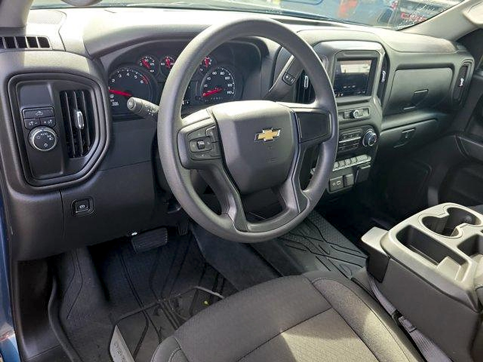 Used 2024 Chevrolet Silverado 1500 Custom RWD image 23