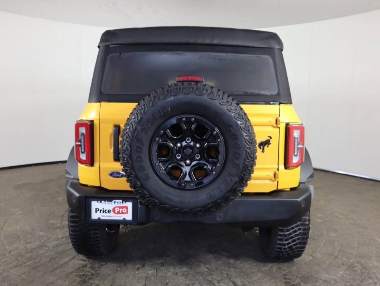 Used 2022 Ford Bronco Wildtrak image 8