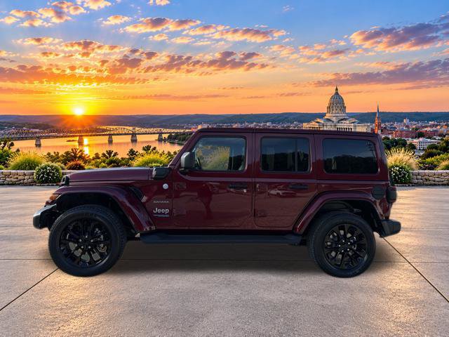 Used 2021 Jeep Wrangler Unlimited Sahara w/ Cold Weather Group AWD/4WD image 8