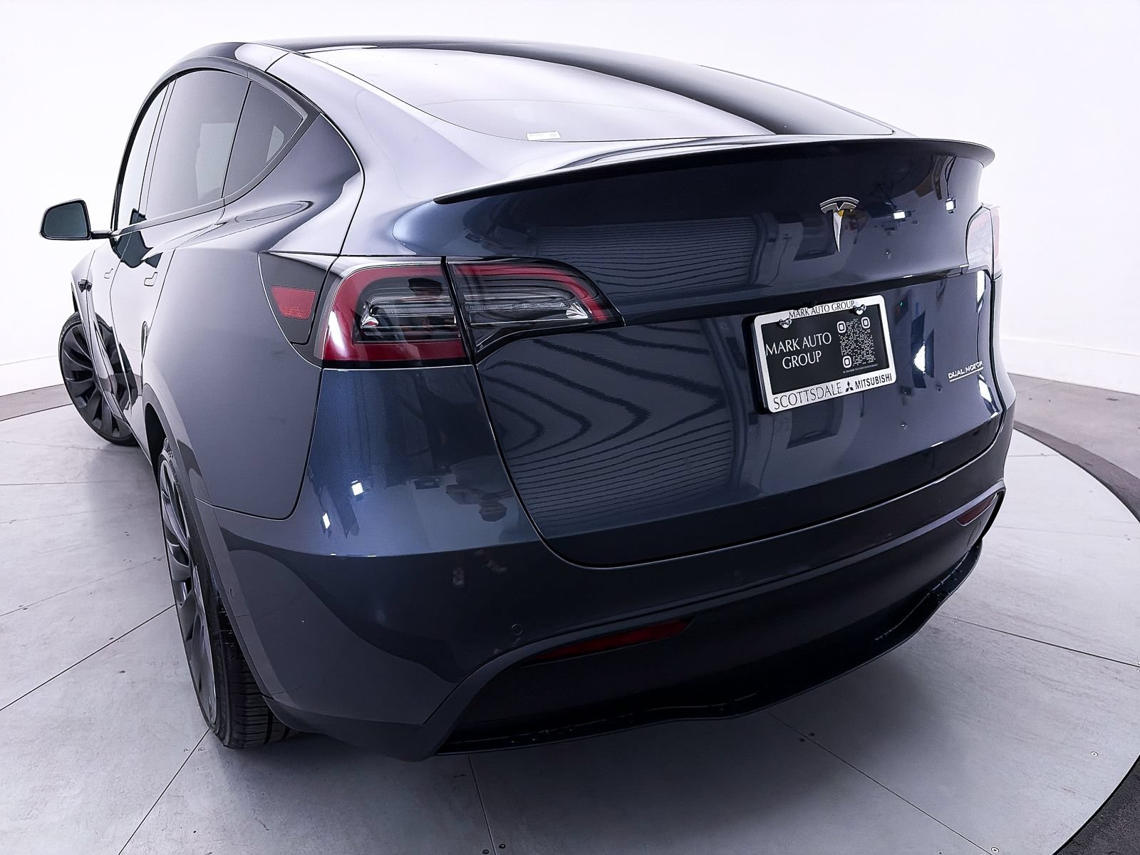 Used 2022 Tesla Model Y Performance AWD/4WD image 8