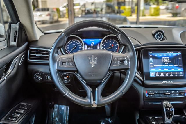 Used 2018 Maserati Ghibli image 30