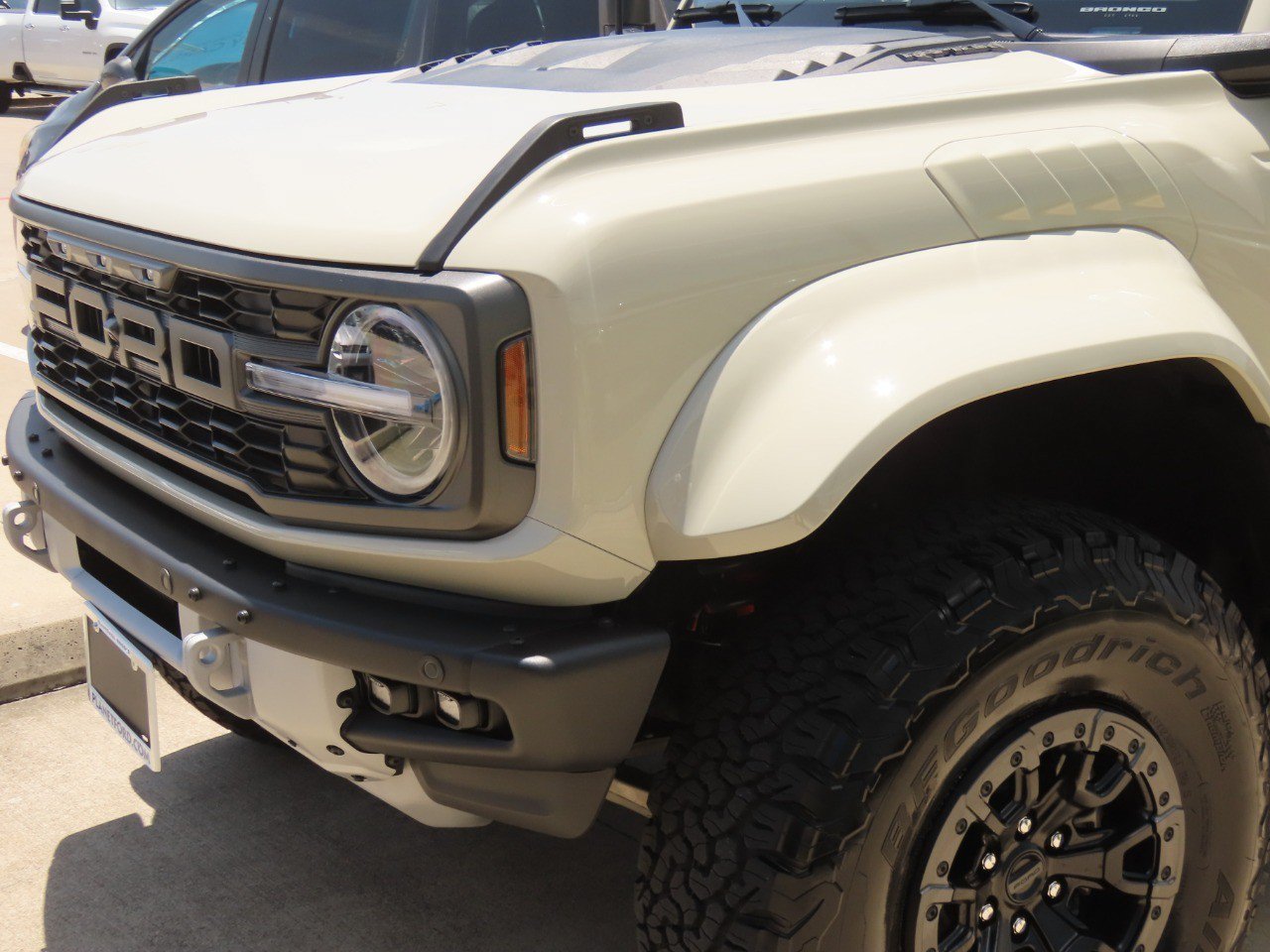 Used 2025 Ford Bronco Raptor AWD/4WD image 3