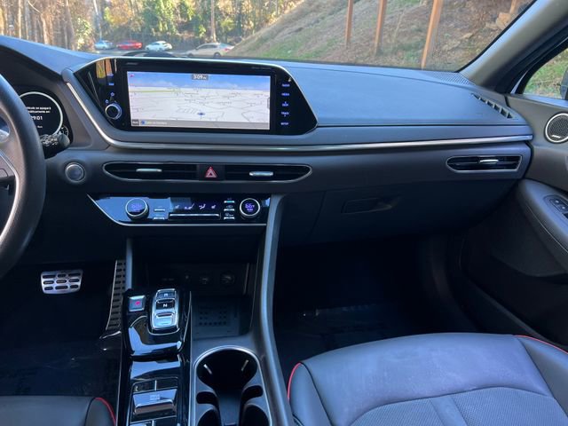 Used 2022 Hyundai Sonata SEL Plus w/ Cargo Package image 16