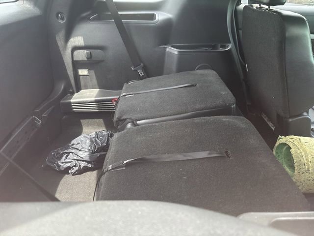 Used 2017 Ford Explorer XLT w/ Equipment Group 202A FWD image 8